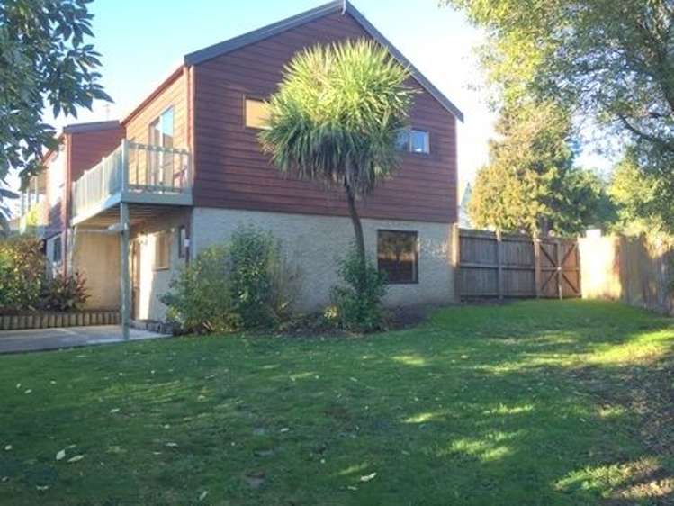 2 Rochfort Drive Richmond_8