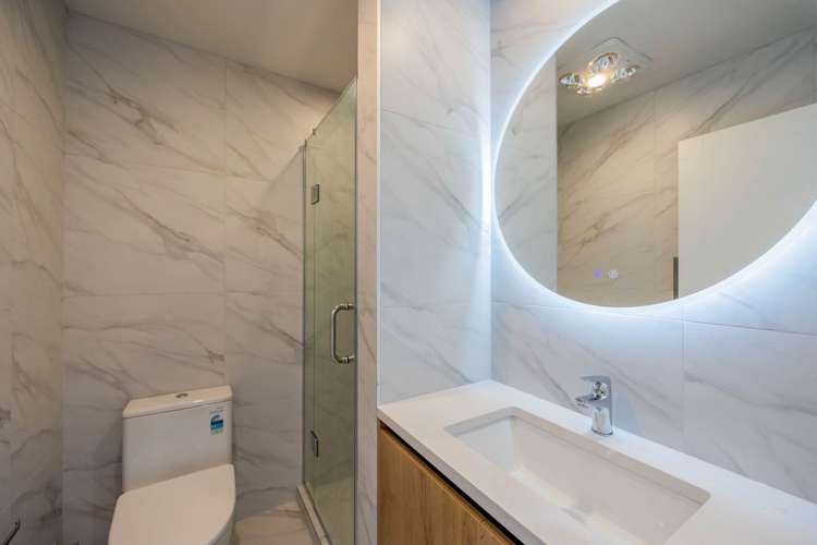 2/8 Auld Street Torbay_11