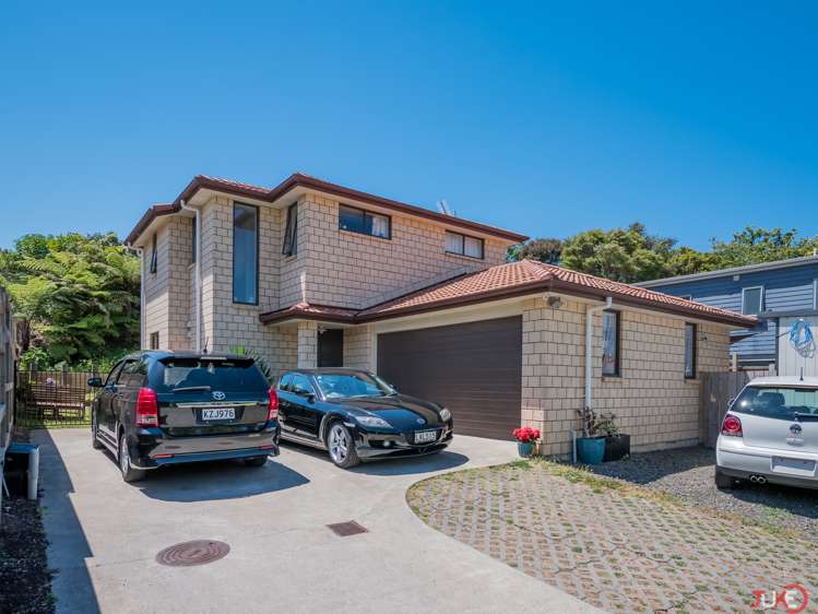 20 Laurie Street Red Beach_13