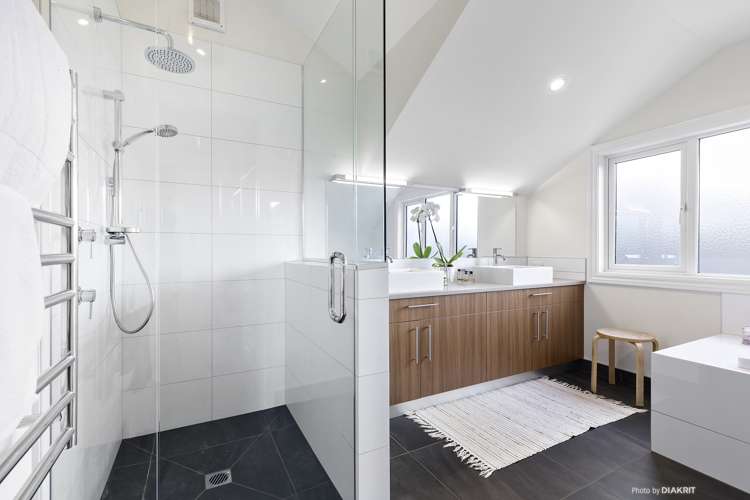 41 Simla Crescent Khandallah_9