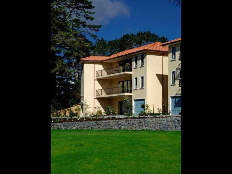 12/7 The Avenue Albany_1