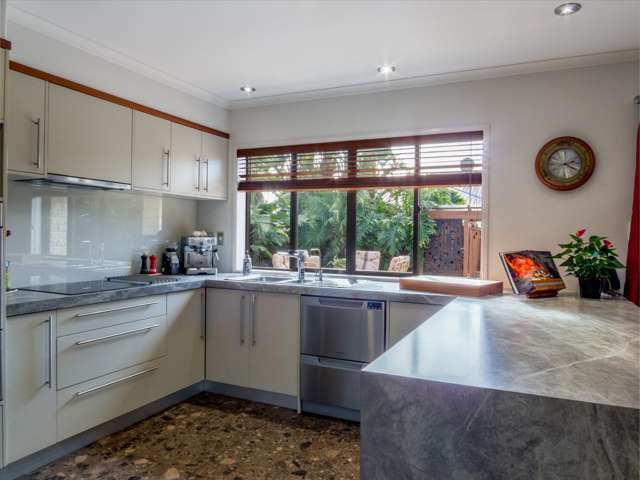 2 Ohuirehe Road Coastlands_2