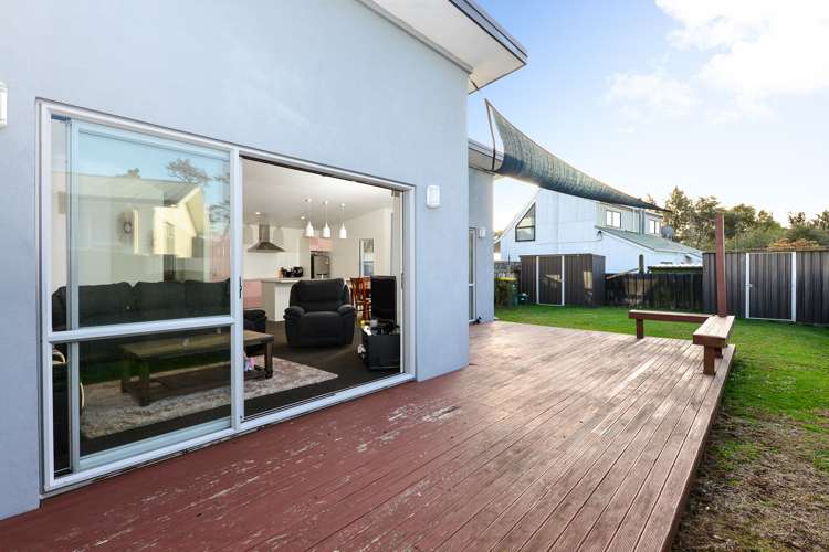 16a Richan Street Glenview_19