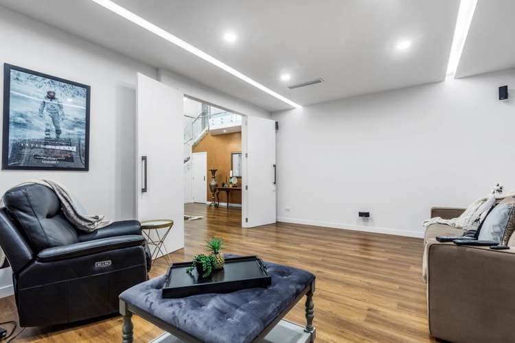 6 Throttle Close Dairy Flat_17