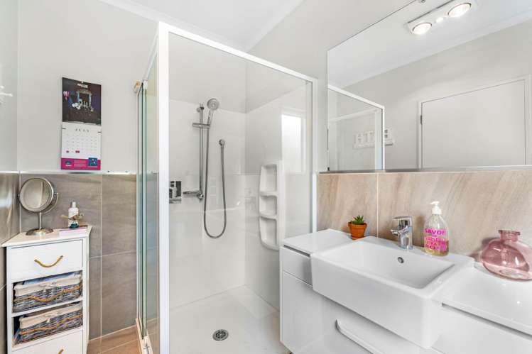 135 Barbarich Drive Stonefields_15