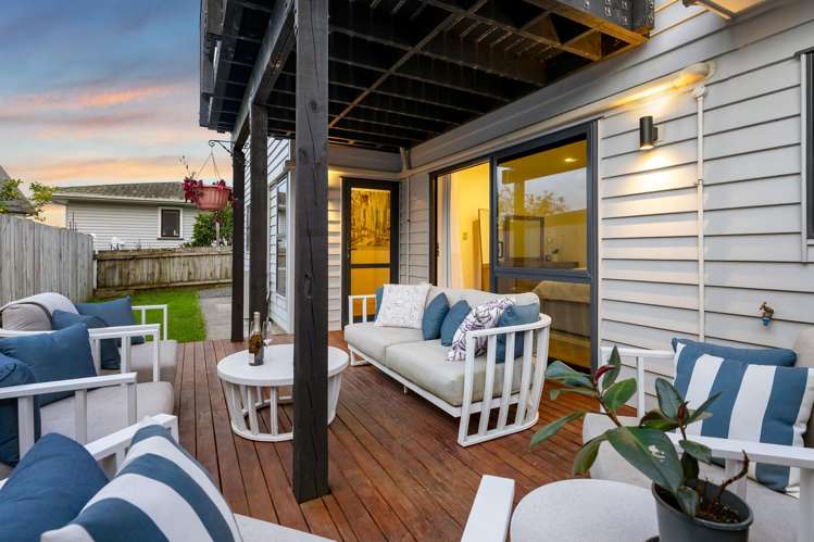 49 Matipo Road Te Atatu Peninsula_1