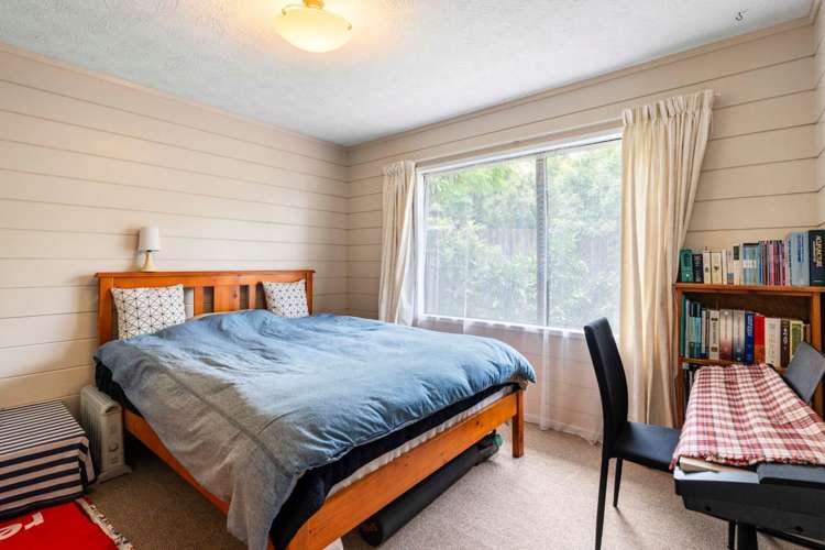 2/106 Bradbury Road Botany Downs_15