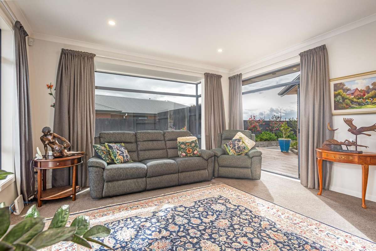 8 Crabapple Close_1