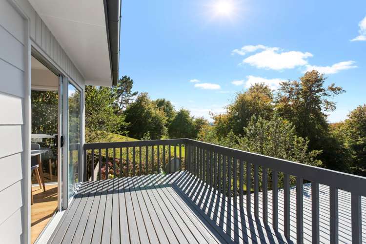 11 Zingaro Place Massey_9