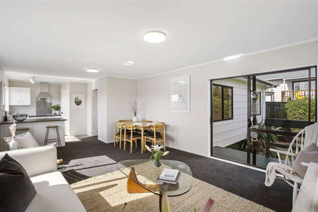 2/18 James Street Bayview_4