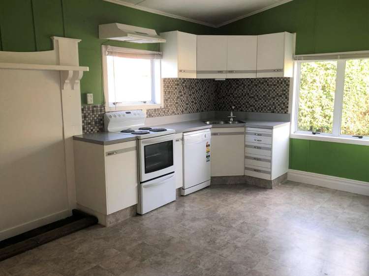 8 March Street Spring Creek_4