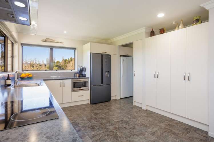 12 Crabb Road Okoroire_12