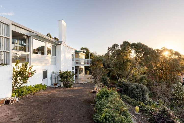 75 Sutherland Road Brookfield_2