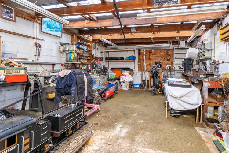 198 Highcliff Road Shiel Hill_18