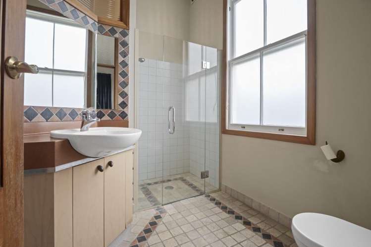 145 Queen Street 10888_25