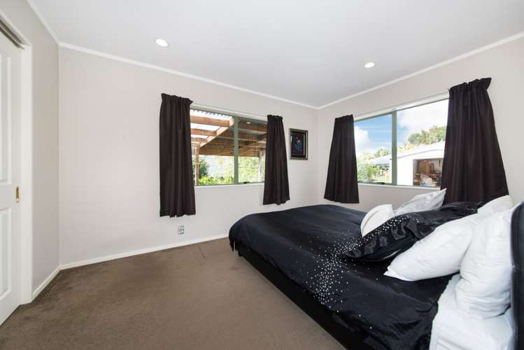 42 Milan Drive Glen Eden_10