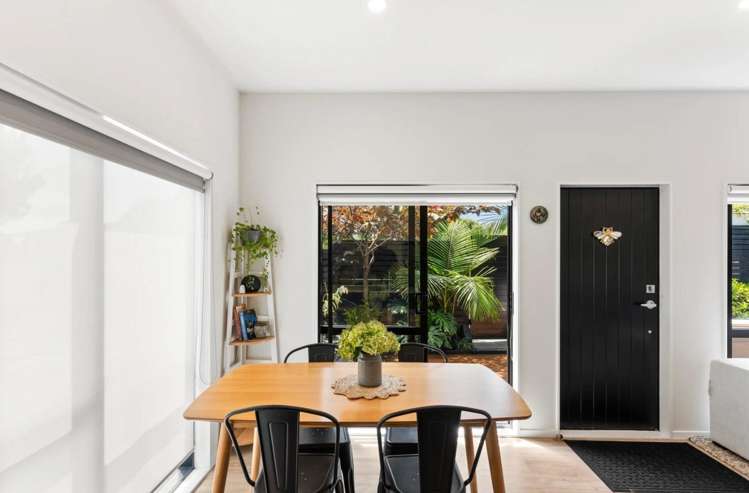 8A Edgar Pearce Place 10679_6