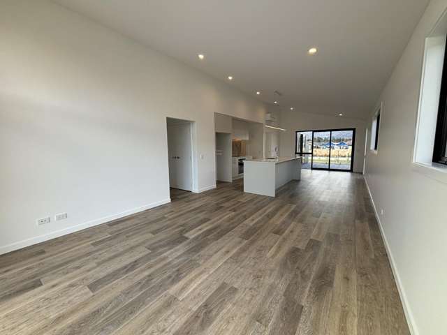 8 Bragato Way 10126_2