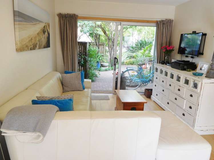 12/72 Kitchener Road Milford_3