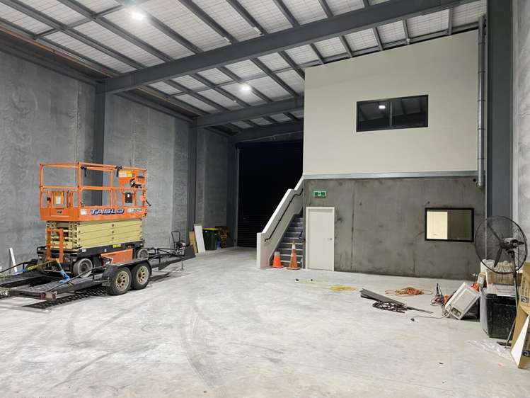 1/15 Waterford Street Mangakakahi_2