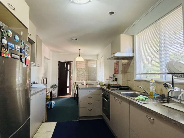 1/10 Chartwell Ave Glenfield_7