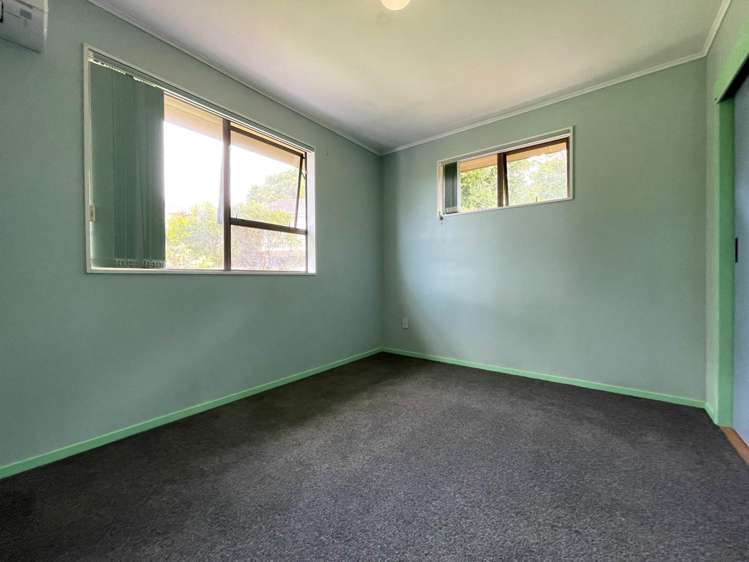 21 Theban Place Totara Vale_17
