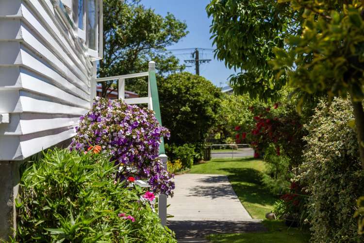 90-92 Kiwi Road Raumati Beach_5