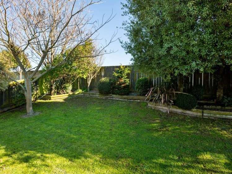 40 Dalfield Place Highbury_13