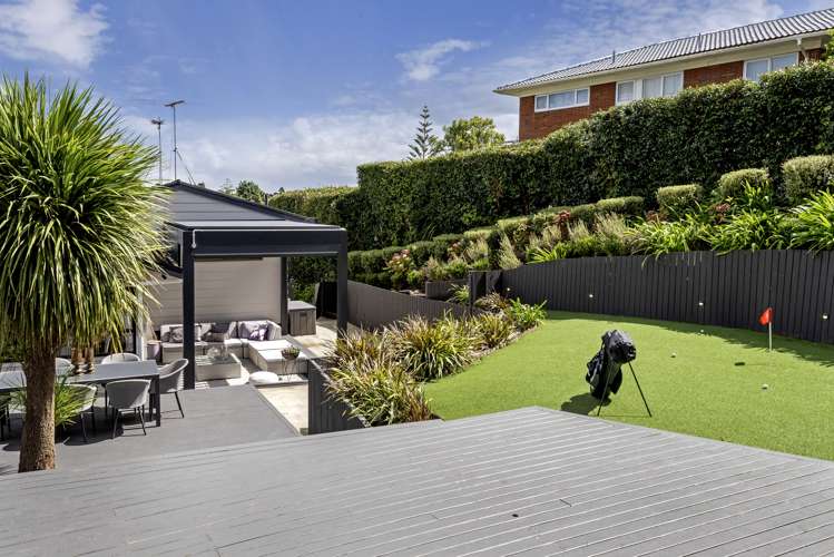 35 Pickwick Parade Mellons Bay_32