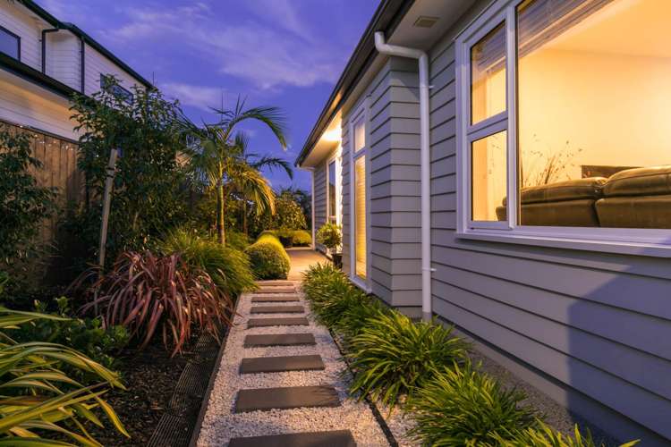 64 Colonial Drive Silverdale_45