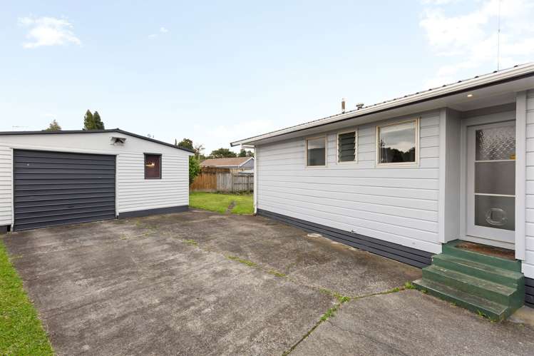 16 Fiona Place Dinsdale_14