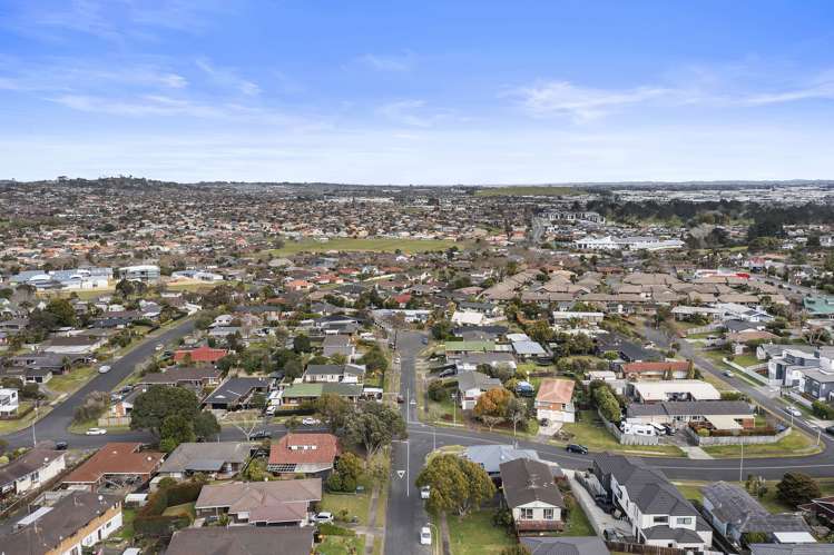 12 Kurnell Drive Botany Downs_27