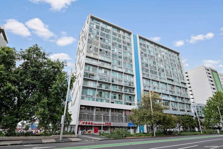 1117/2 Beach Road Auckland Central_10