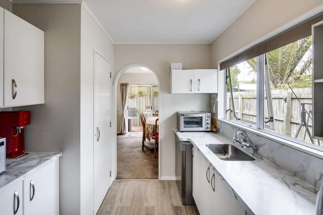 18a Cassino Crescent Onekawa_4