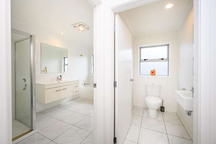 17 Lorenzo Place Kelvin Grove_16