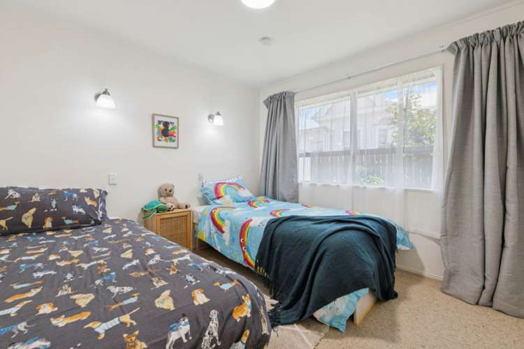 2/1 Manse Road Pahurehure_11