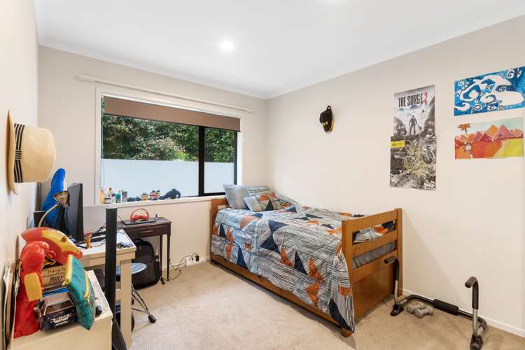 10a Gwenand Place Botany Downs_13