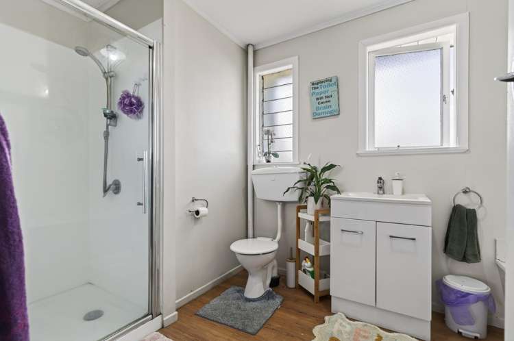 2 View Street Maungaturoto_16