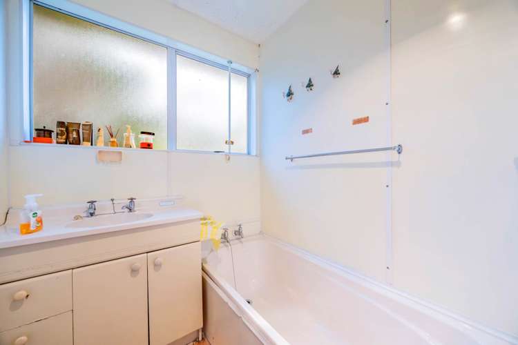 13 Clyma Place Massey_9