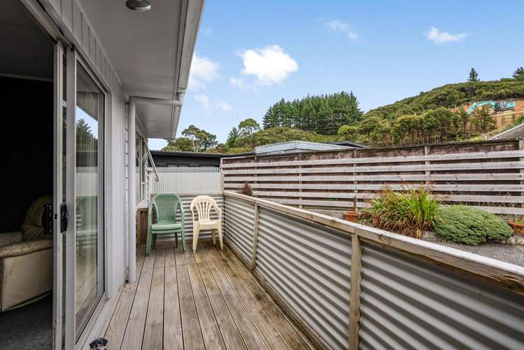 19A Kendal Grove Wainuiomata_14