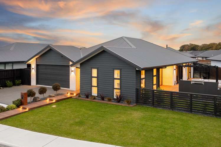 13 Stackwood Avenue_0