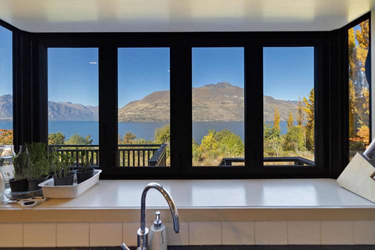 28 Evergreen Place Sunshine Bay_9