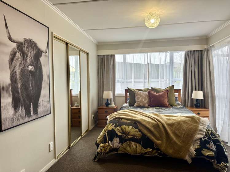 46 Pages Road Marchwiel_12