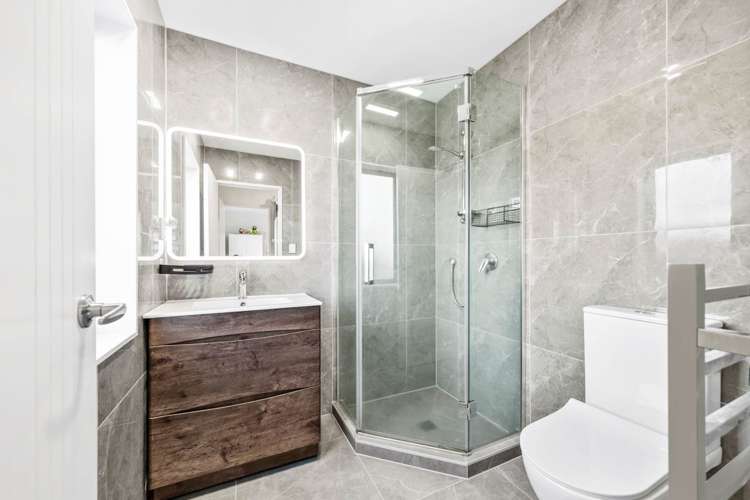 16 Survila Street Takanini_23