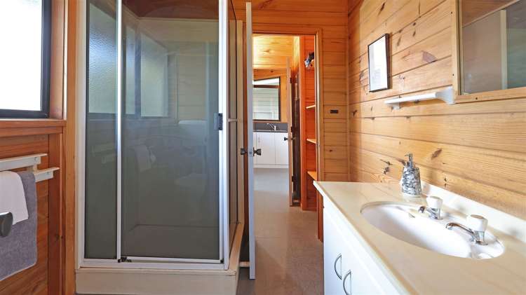 96 Rhinevale Close Henderson_16