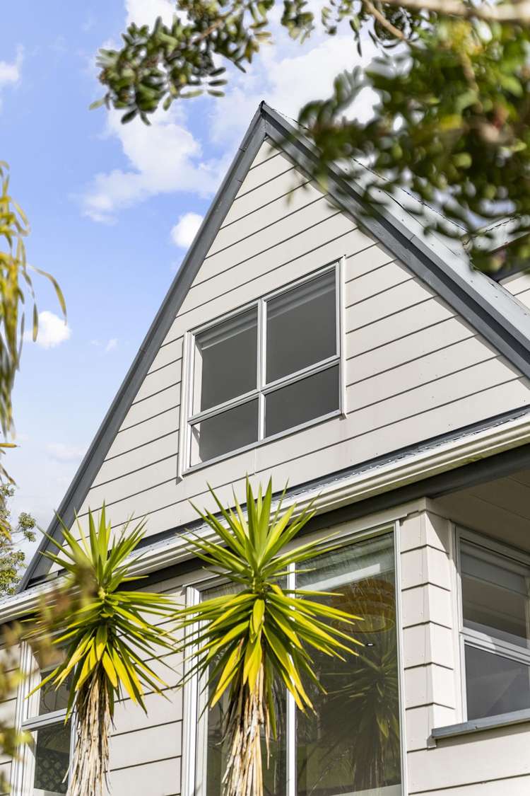 10 Dianthus Place Browns Bay_11