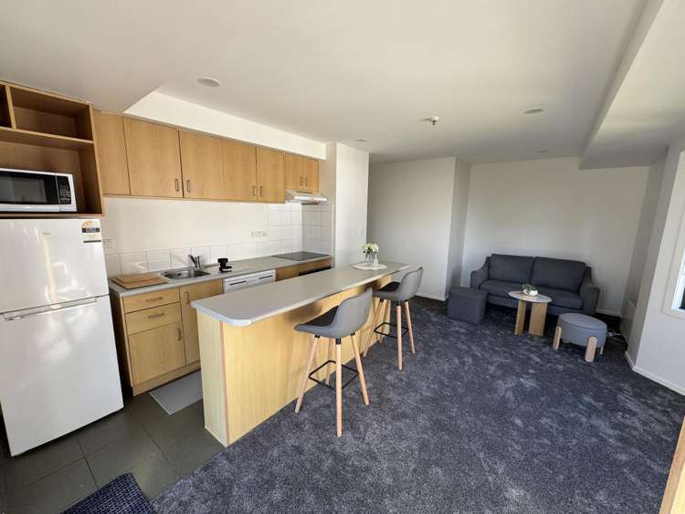 8B/2 Eden Crescent City Centre_2