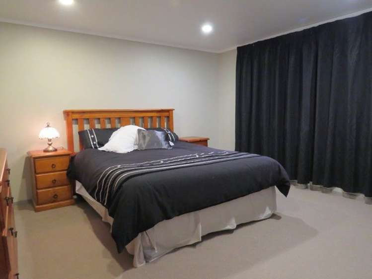 32 Albert Street Pahiatua_13