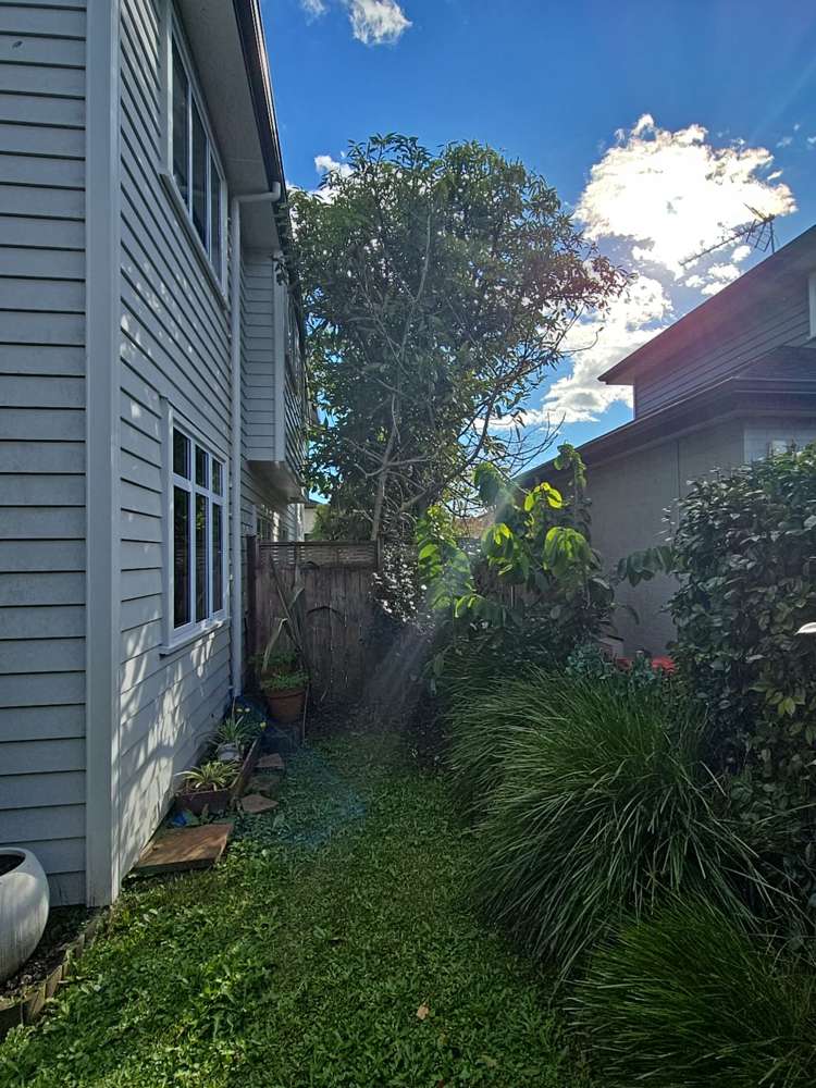 7 Thornton Green Karaka_9