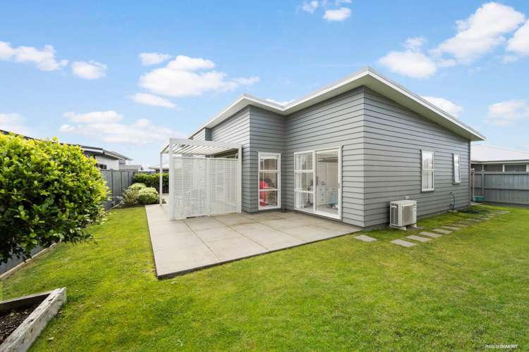 9 Taikura Avenue Red Beach_12